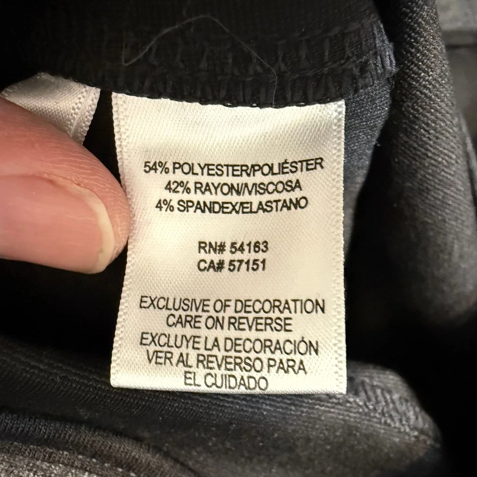 Pantalones de mezclilla DKNY elásticos gris carbón Foto 4 de 4