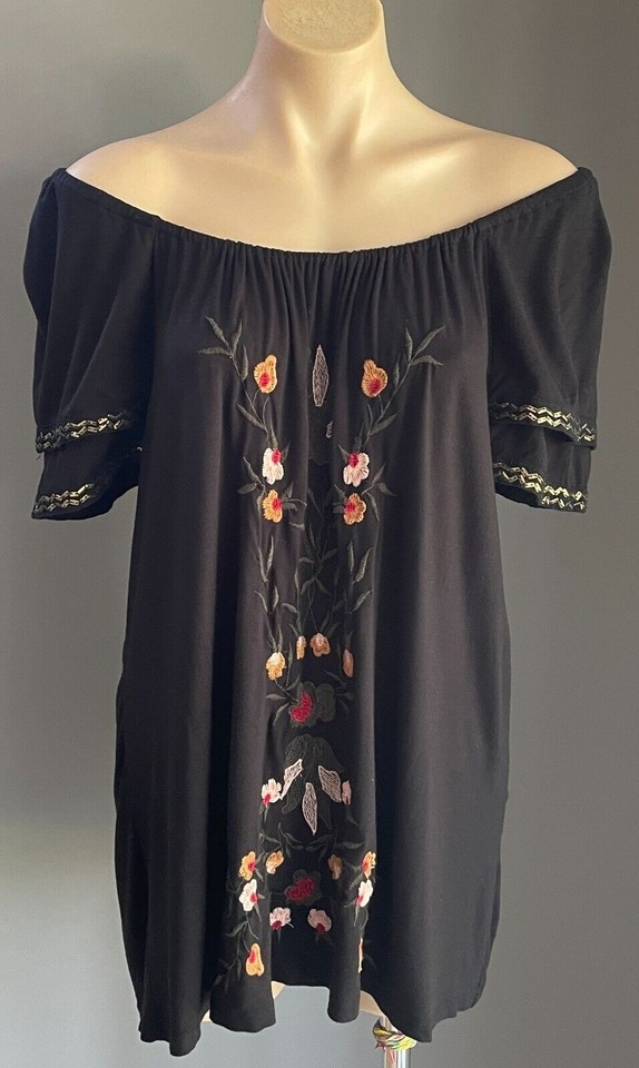 ROCKMANS Black Peasant Top M 12 Floral Embroidery Ruffle Off Shoulder Gold Bead