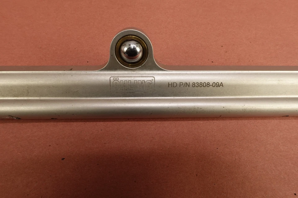 Amortiguador de dirección estabilizador 17-24 Harley FLHTCUTG Tri Glide Ultra Ohlins Foto 2 de 4