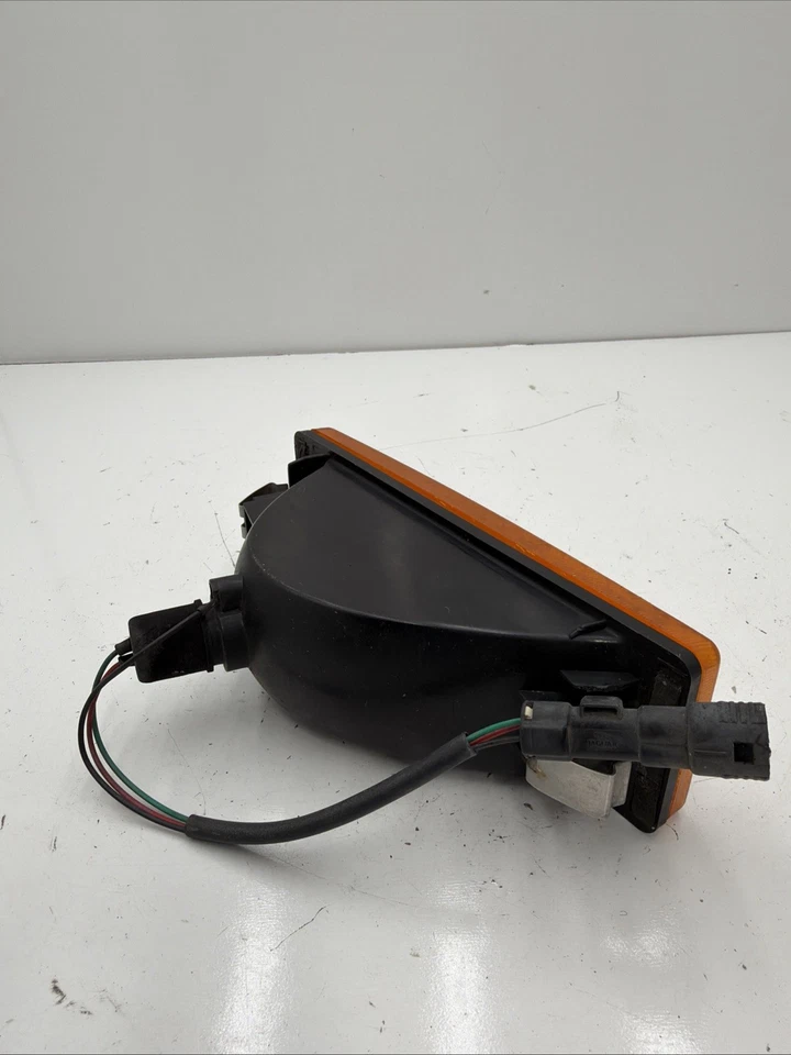 Luz de señal de giro (derecha) Jaguar XJ12 XJ6 1990-1994 OEM DBC 11668B240-05 Foto 3 de 4
