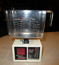 Vintage 1980s Weight Watchers Deluxe Food Scale Model 3125 C-93 Measuring Cup