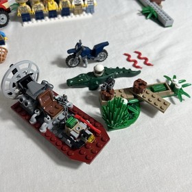 LEGO City 60069 Swamp Police Station 99% + 60182 Pickup & Caravan 99% READ