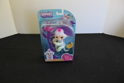 Fingerlings Baby Monkey Interactive Sophie White Item 2576
