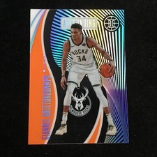 2019-20 Panini Illusions Astounding Orange #19 Giannis Antetokounmpo MIL Bucks