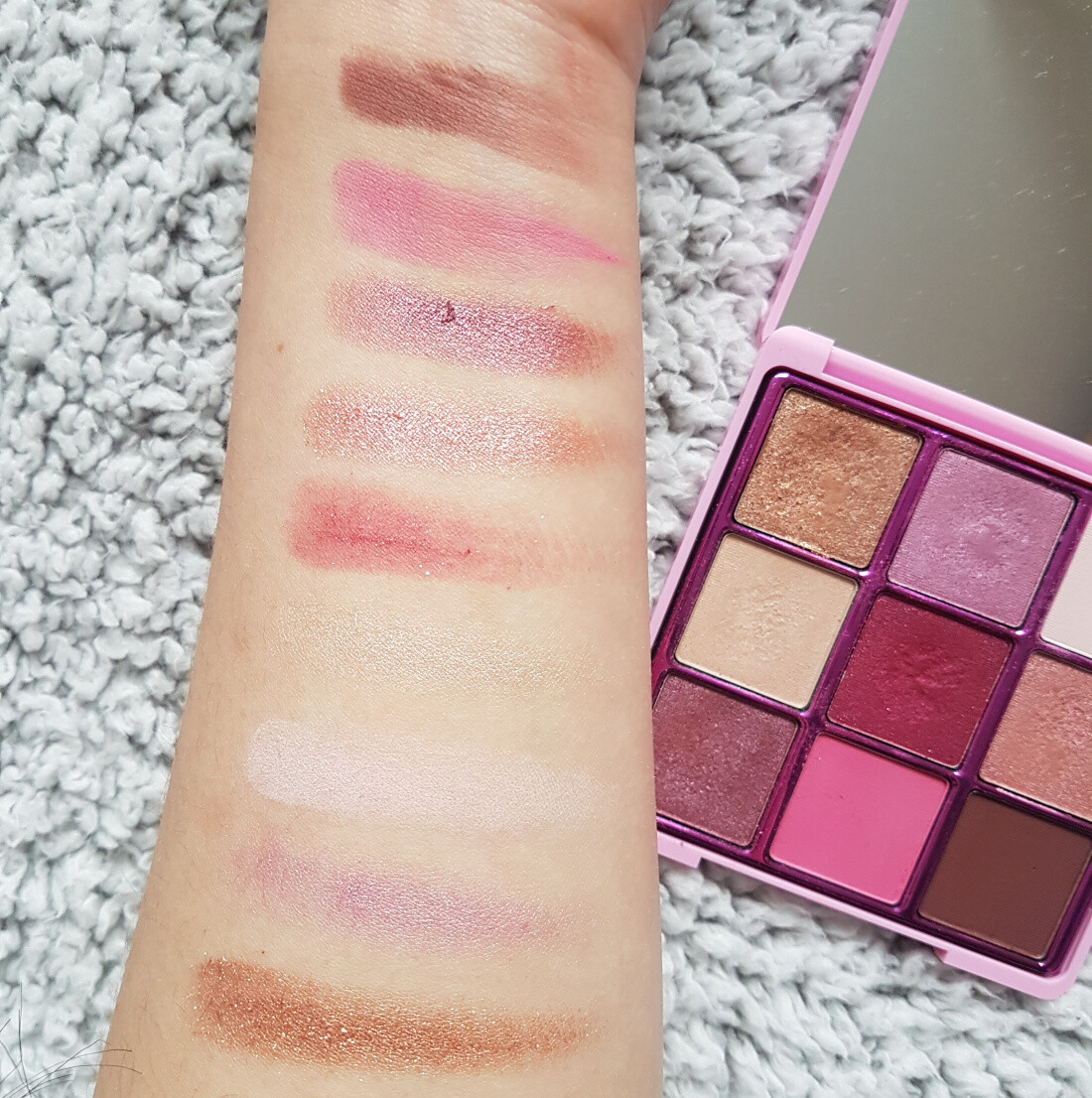 Palette De Fards à Paupières Revolution Slime - 18 Couleurs - 1g Chaque - Neuf