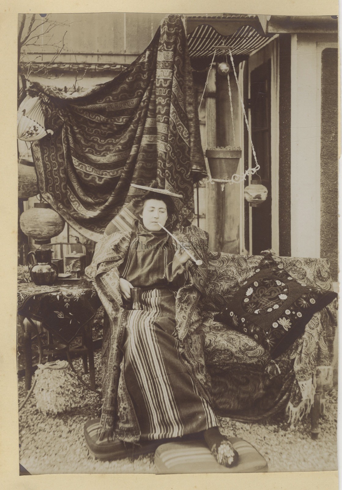 Disfraz Chino Religioso Francia China Dos Fotografías Vintage C1900