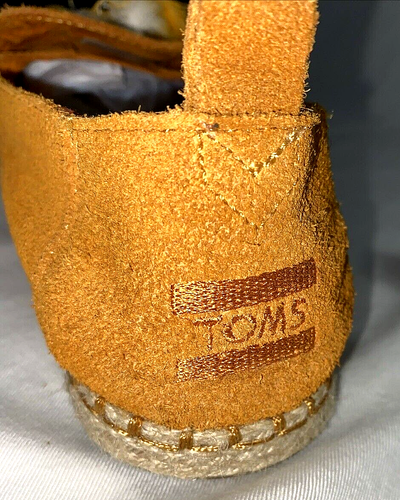 Toms flache Damenschuhe goldfarben Wildleder Quaste Slipper Weite 8,5 - Bild 9 von 13