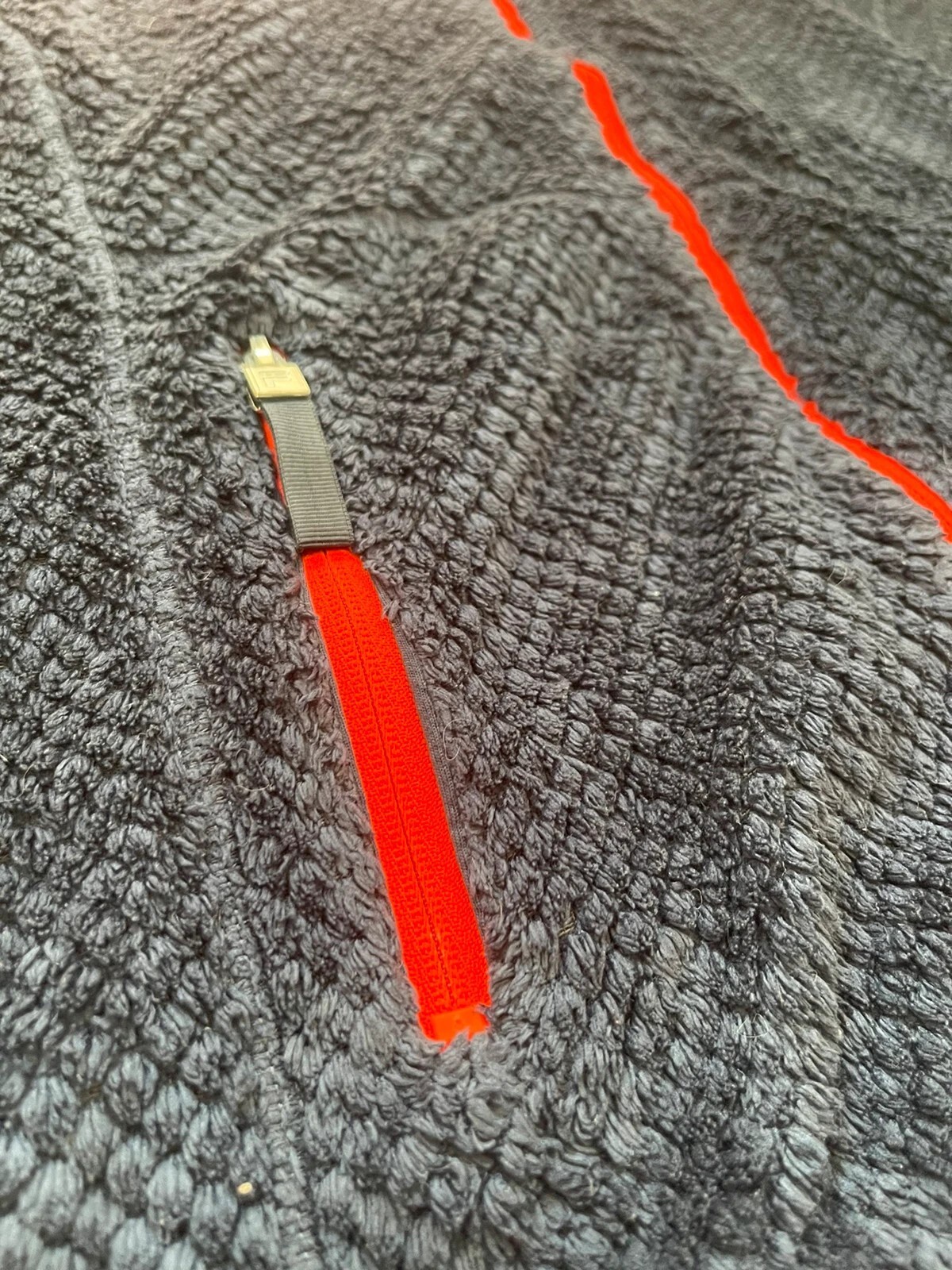 Giacca con cappuccio FILA Sport in pile bicolore