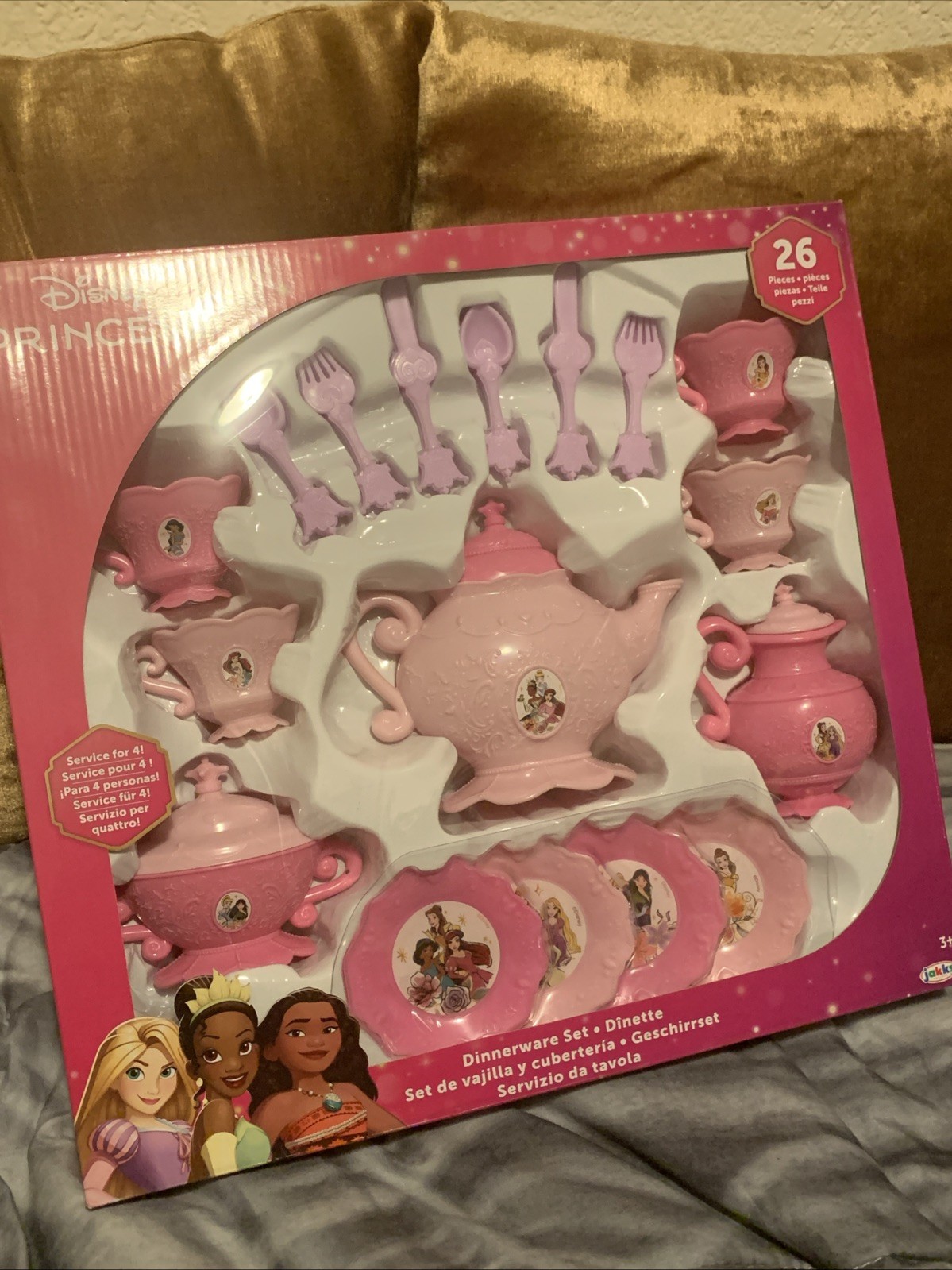 26 Pieces Service For 4 Great Value New