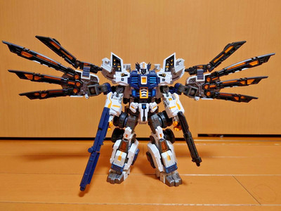 MakeToys MT-03 Hyper Nova Prim Figur Battle Tanker Limited First Edition...