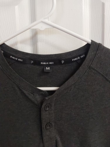 Public Rec Herren dunkelgrau S/S 2-Knopf Pullover Stretch Shirt Gr. M - Bild 2 von 4