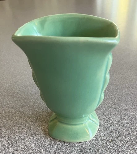 Small VTG Bauer Pottery Planter Vase Mint Green