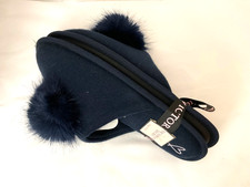 Victoria  s Secret Slippers Women  s 9-10 Pom-Pom Navy Blue Slip-on House Shoe NWT
