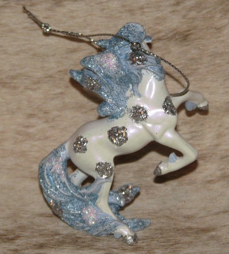 TRAIL OF PAINTED PONIES Winter Wonderland Ornament~3.2" Tall~Christmas 2023 - Picture 2 of 4