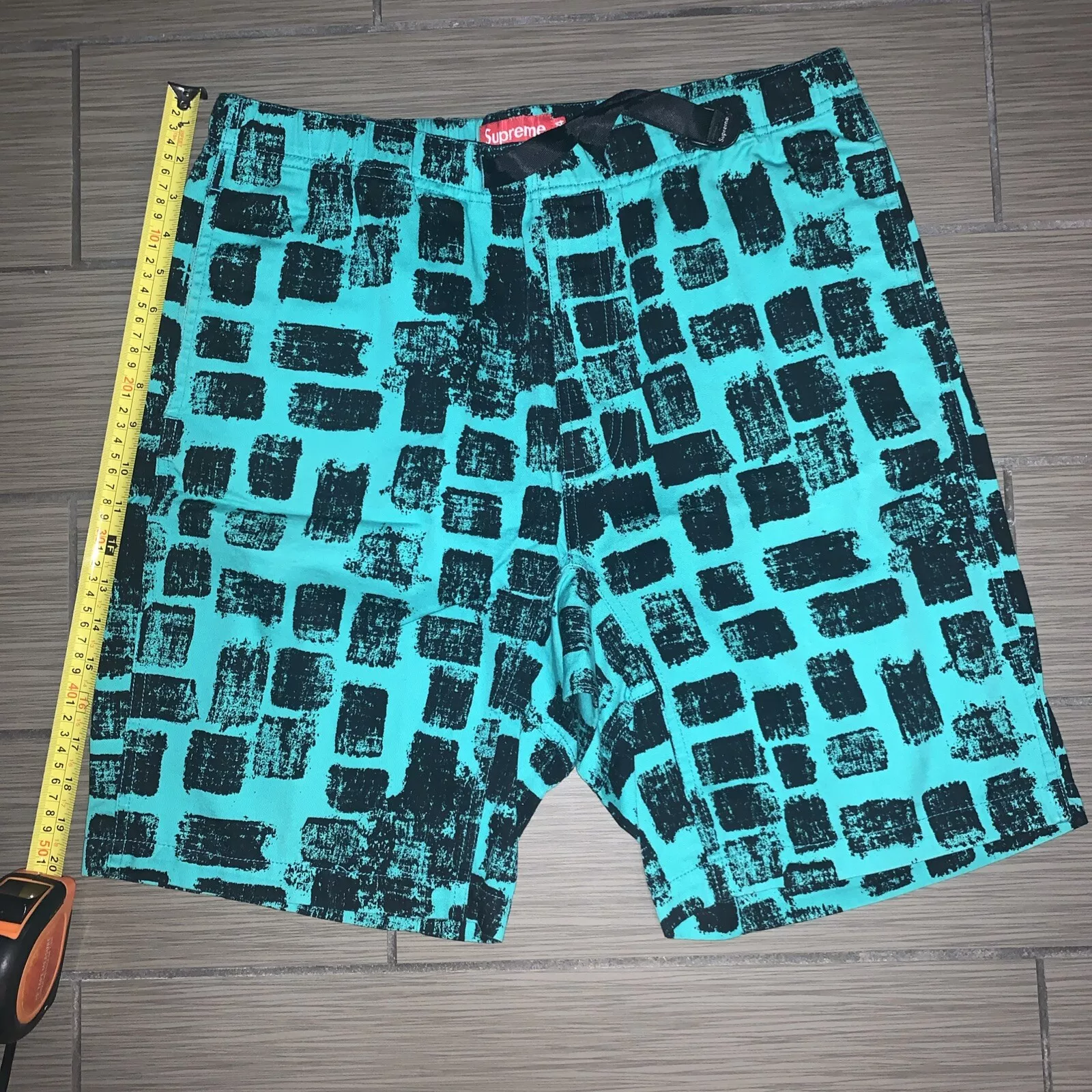 Short chino sarcelle/noir Supreme taille 34