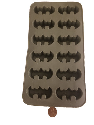 UU W7c dine BATMAN shy logo bar  Silicone  Mold ICE CUBE TRAY