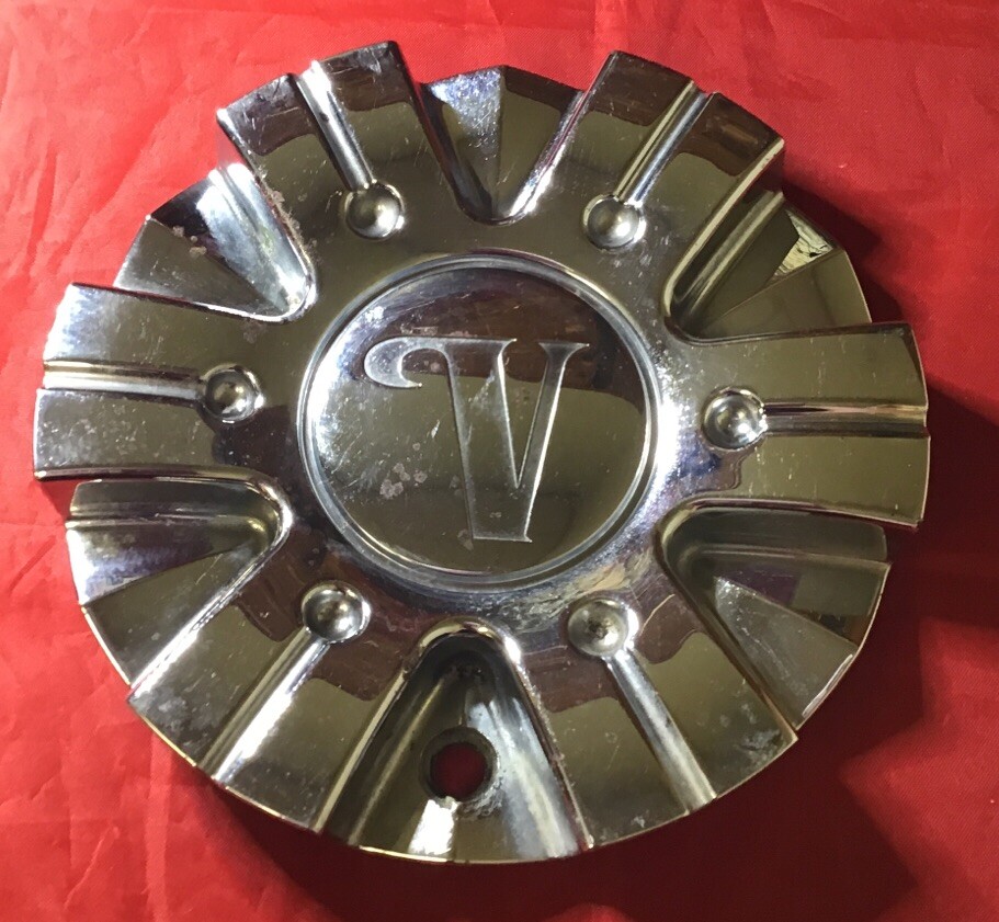 ONE USED VELOCITY ALLOY STW-166-3 20X7.5 CAP CHROME CENTER CAP AFTERMARKET 7797