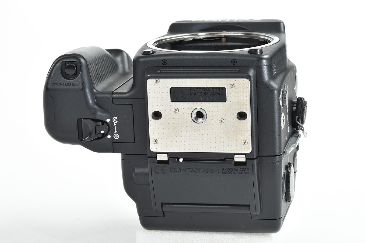 Contax 645 Camera Body AE Finder w/MF-1, 120/220 Film Back MFB-1B