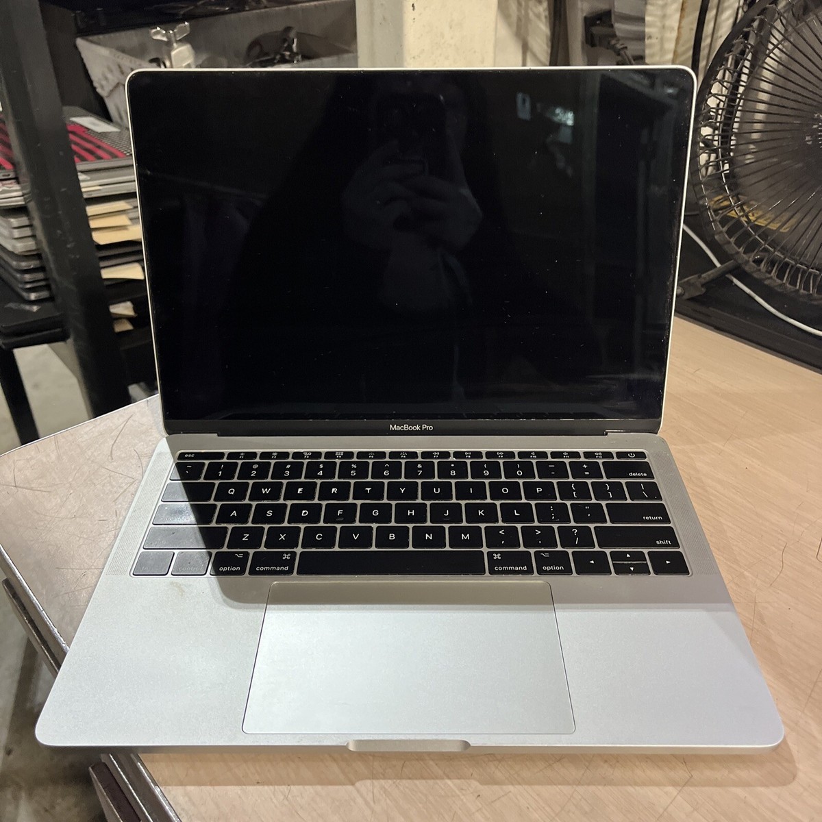 英字 MacBook Pro mid2017 Amazon.com: Apple Mid 2017 MacBook Pro with 2.5GHz Intel