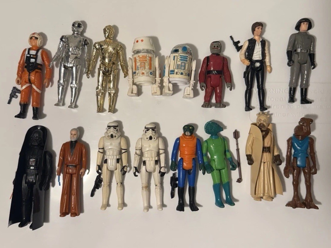 Lot Of 17 Star Wars 1977 78 ANH Kenner figures Weapons And Carry Case No Repros