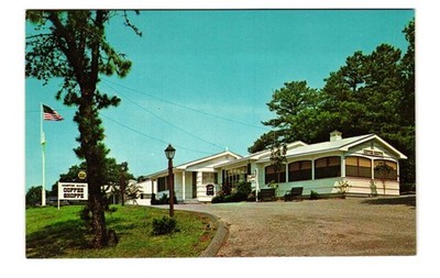 Hampton Maid Motel, Hampton Bays LI NY Vintage postcard unposted
