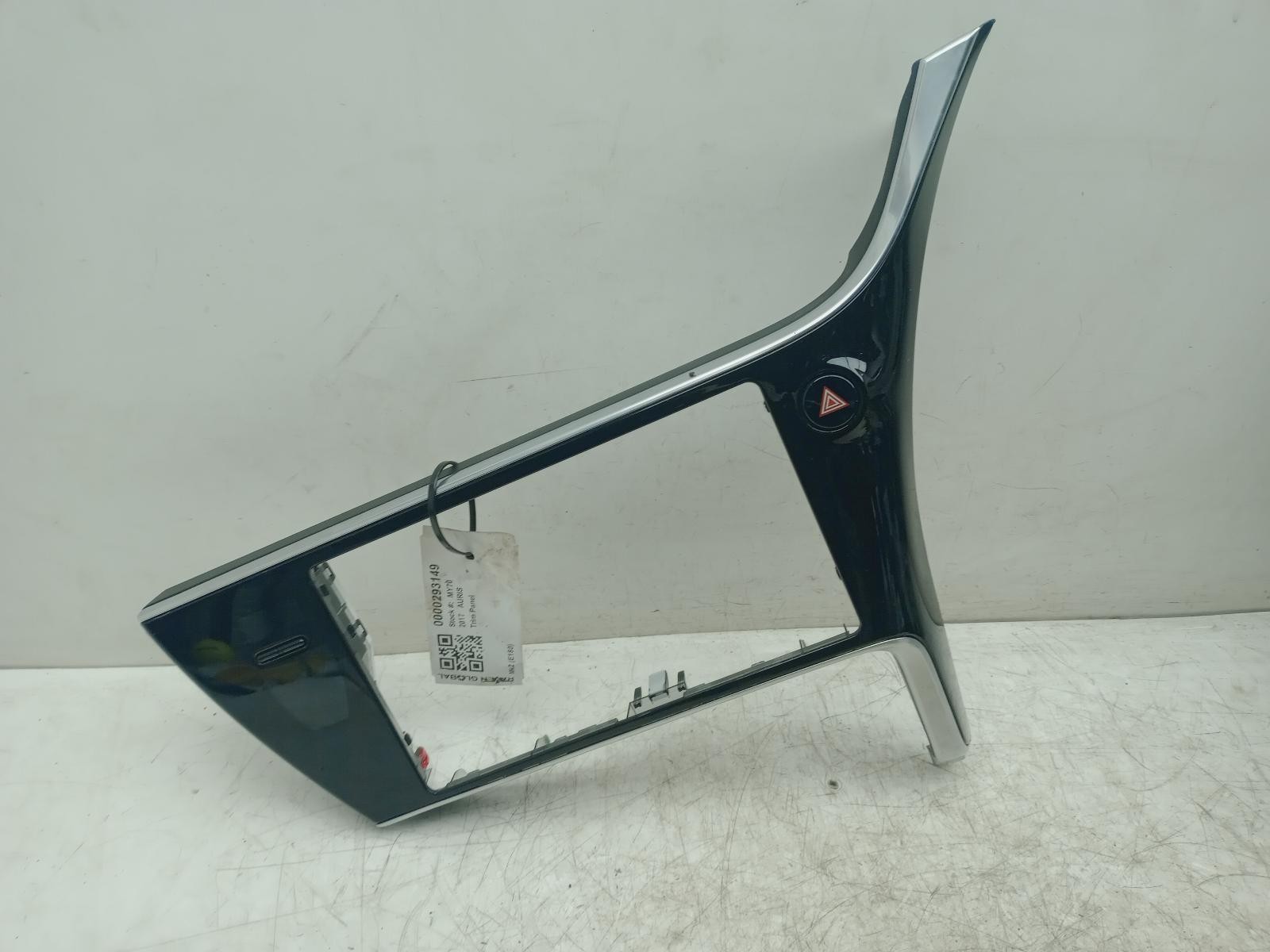 TOYOTA AURIS DASHBOAR TRIM DISPLAY PANEL HAZARD SWITCH MK2 2015-2019 5540502880