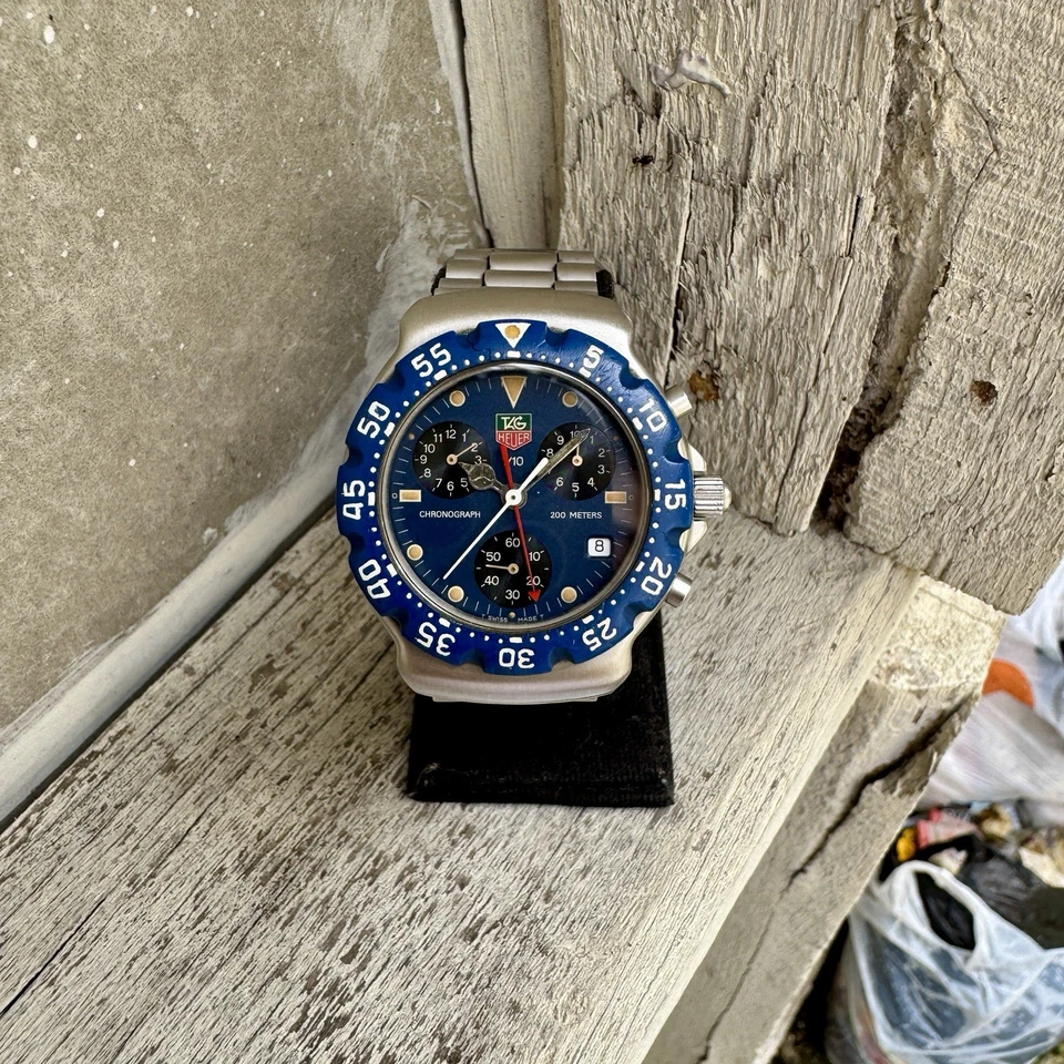 Reloj de buceo TAG Heuer Formula 1 cronógrafo 200 m CA1210-R0 Racing hecho en Suiza para hombre Foto 2 de 4