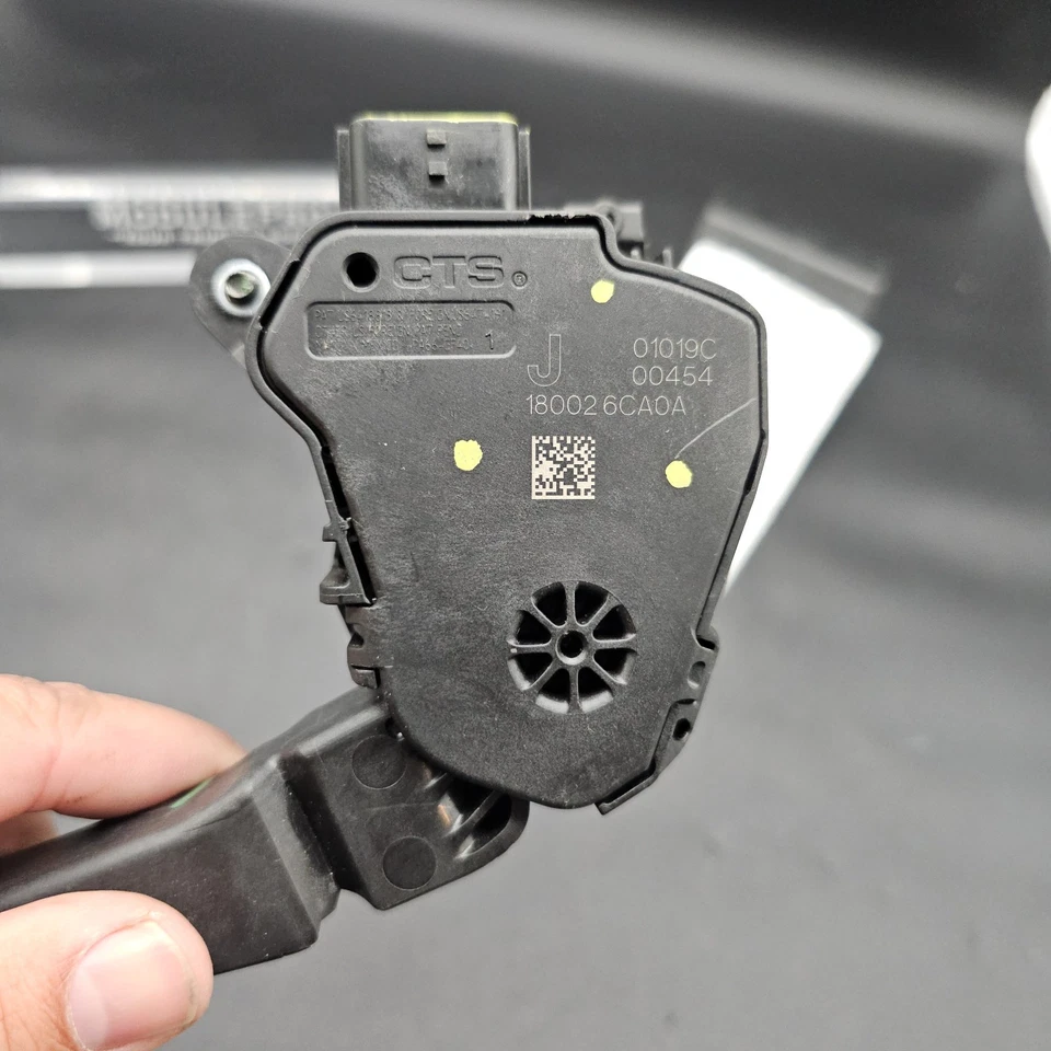 2019 - 2023 Nissan Altima FWD Accelerator Throttle Fuel Gas Pedal W/ Sensor OEM - Image 2 of 4