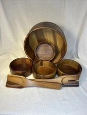 Wooden Salad Set -5 Bowls The Large Bowl Is 11” And The 4 Smaller Bowls 5-3/4”
