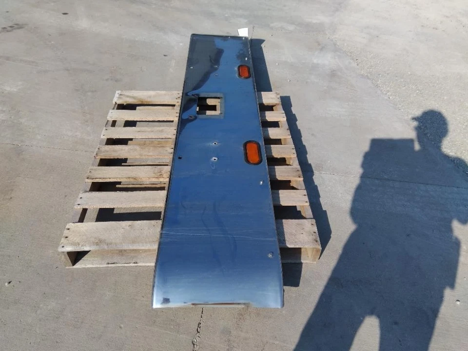 PETERBILT 379 1987-2007 BUMPER ASSEMBLY FRONT 3823381 Foto 2 de 4