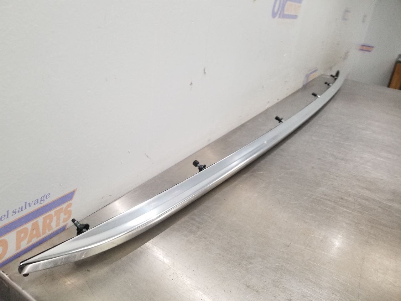 17 BENTLEY BENTAYGA LUGGAGE RACK ROOF RAIL RIGHT PASSENGER 36A860022