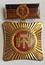 East Germany DDR Original Medal SOZIALISTISCH ARBEITEN LERNEN UND LEBEN Orden