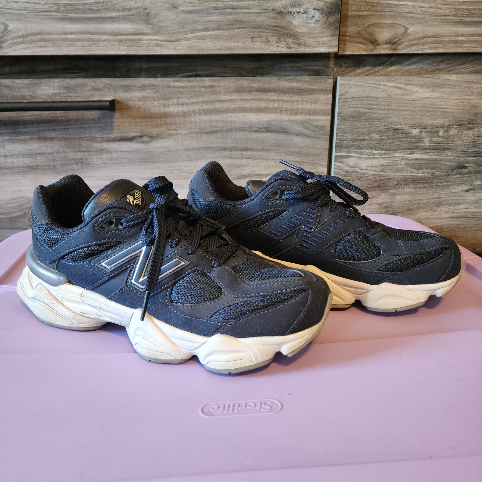 New Balance 9060 Eclipse Navy Blue/White