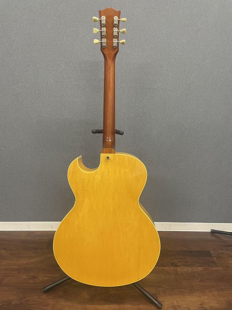 Walkin Archtop Tribute ATC175D Full Aco Electric Guitar Safe Walkin Archtop Tribute ATC175D Full Aco Electric Guitar Safe