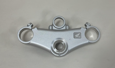 HONDA VTR1000F FIRESTORM 1997-2000 FORK BRIDGE # 53300-MBB-000 OEM