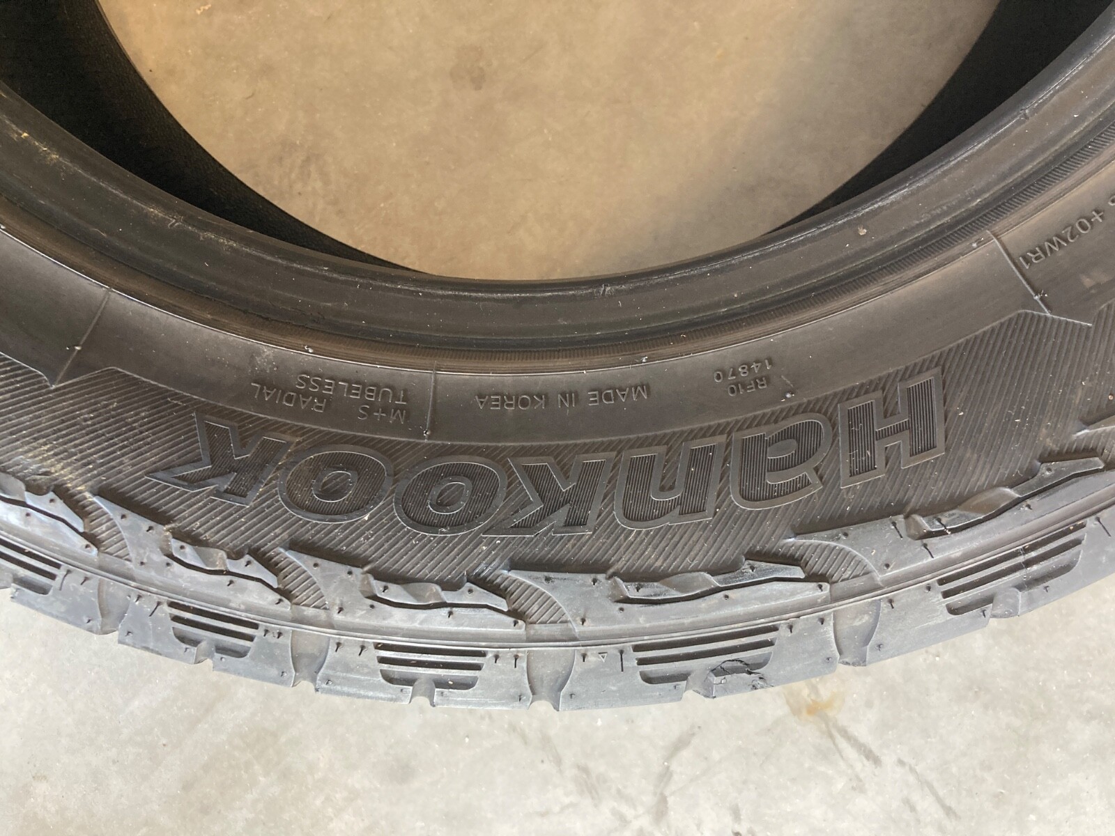 Used Tire 275/55R20 HANKOOK DYNAPRO AT2 113T AllTerrain 45 each all 7