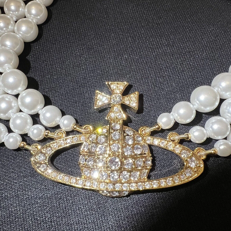 Gargantilla Vivienne Westwood Tres Filas Triple Capa Perla Oro Collar Foto 4 de 4