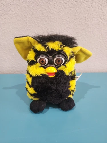 Vintage 90s BUMBLEBEE FURBY NOT WORKING/ FOR PARTS