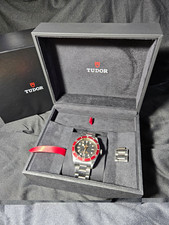 Tudor Black Bay 79230R Burgundy Red Bezel – Full Set – Box & Papers
