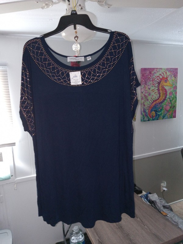 Tempted Hearts L.A. Dressy Top Sz 2X Navy Blue Plaid Sleeveless Gold Stud Trim. 