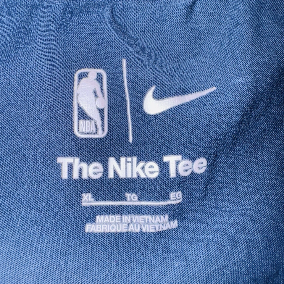 The Nike Tee Men's Size XL Utah Jazz NBA Short Sleeve Embroidered Blue T-Shirt - Image 4 of 4