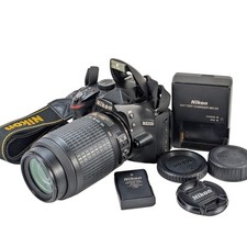 Nikon D3200 DSLR w 55-200mm VR Lens 15.4K Shu...