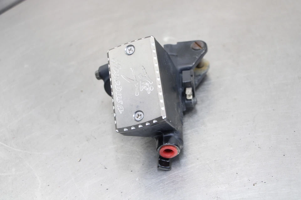 99-07 SUZUKI HAYABUSA FRONT BRAKE MASTER CYLINDER - Image 2 of 4