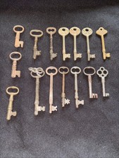LOT OF 15 OLD SKELETON KEYS LOT