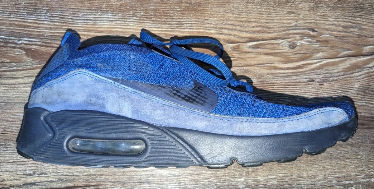 Nike Air Max 90 Ultra Flyknit
2.0 Royal - Size-11 - Excellent Condition Nike Air Max 90 Ultra 2.0 FlyKnit royal blue mens sneakers  main image 2