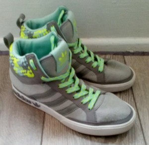 tenis adidas mujer amarillos