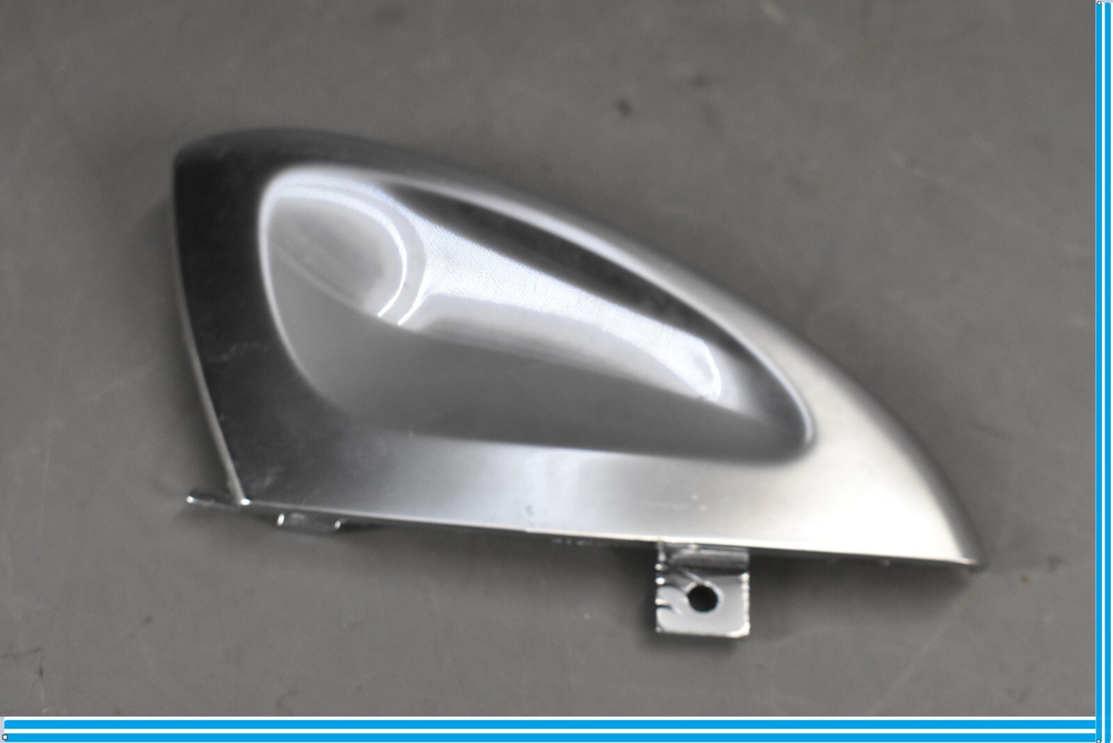 Bentley Continental 2005-2008 Front Left Seat belt cover
