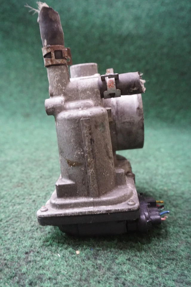 2013 TOYOTA PRIUS 1.8L Throttle Body OEM 2203037060 158,401 MILES - Image 4 of 4