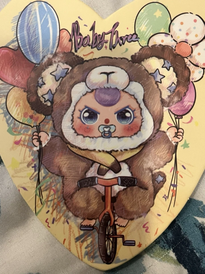 Baby Three 800% IA, Mono confirmado Foto 4 de 4