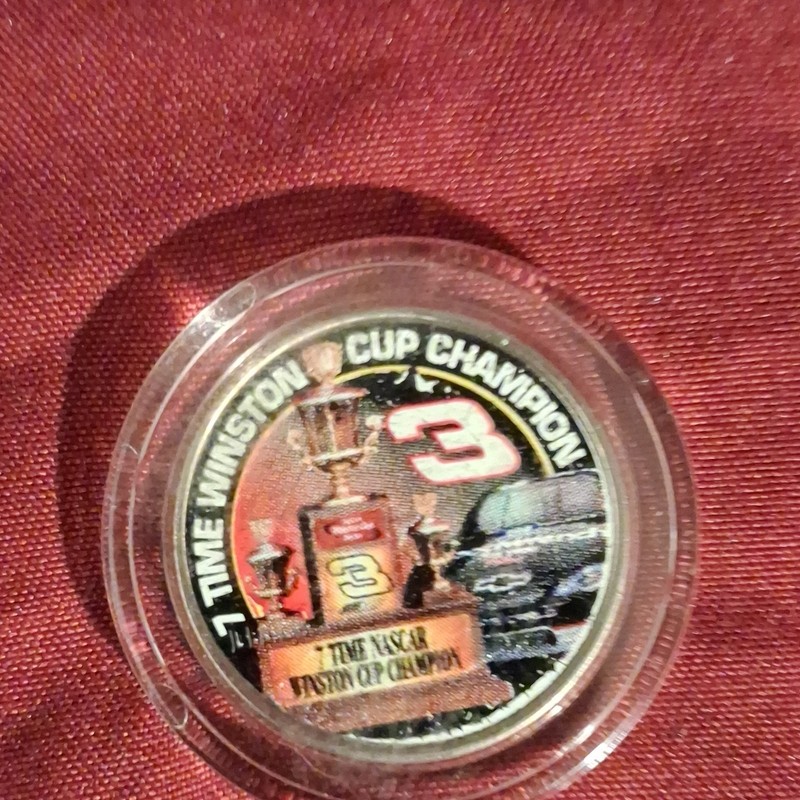 Dale Earnhardt Sr #3 NASCAR Commemorative Coin Set w/ Display Case